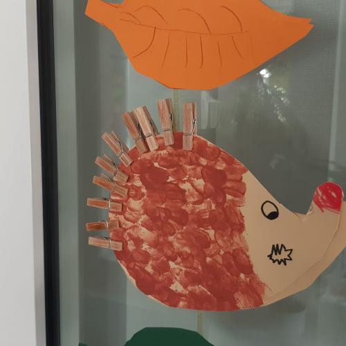 Igel mit Wäscheklammern