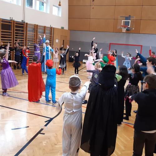 Fasching in der Schule 5