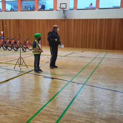 Vorbereitung auf die Radfahrprüfung - erste Übungseinheit