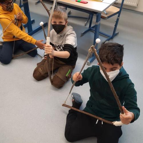 Werken - Pfeil und Bogen