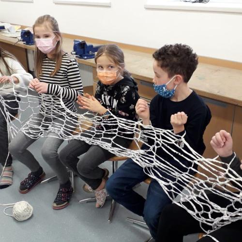 Werken - stricken eines Netzes