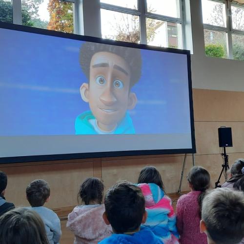 Schulfilm - Ron läuft schief