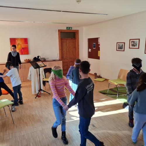 Religion in der Bücherei Perjen