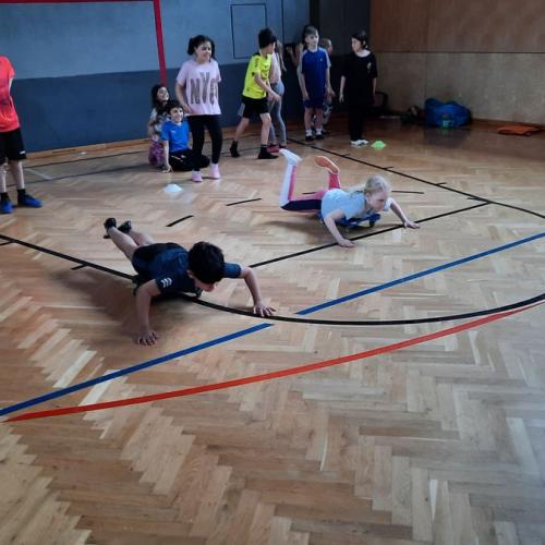 Besuch von Hopsi Hopper im April