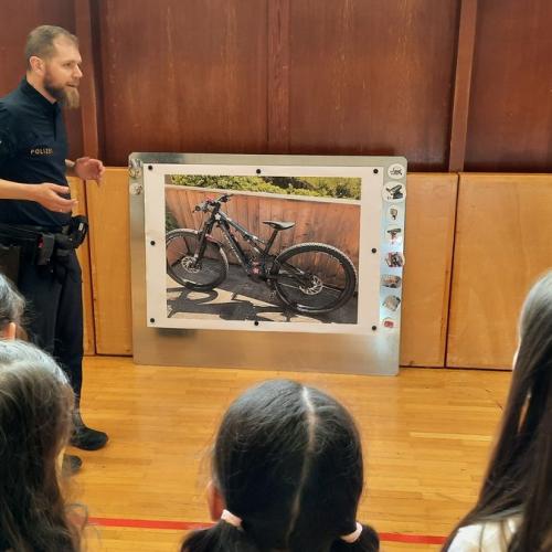 Kinderpolizeitag in Zams