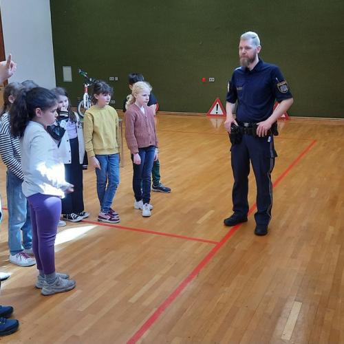 Kinderpolizeitag in Zams