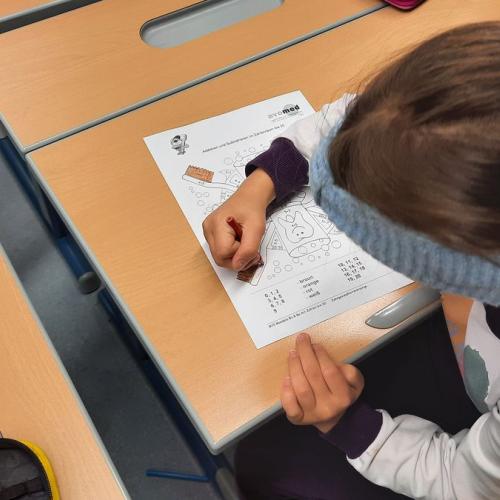 Zahngesundheitsvorsorge mit Einfärben