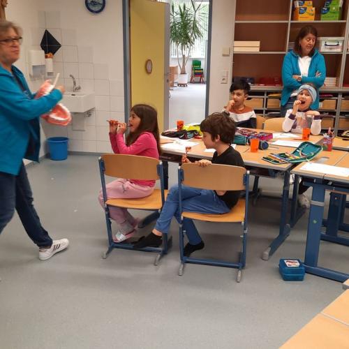 Zahngesundheitsvorsorge mit Einfärben