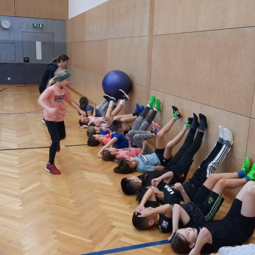 Hopsi Hopper - Gymnastikball weitertransportieren