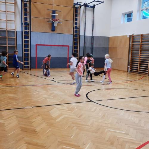 Hopsi Hopper - Sanitäterspiel