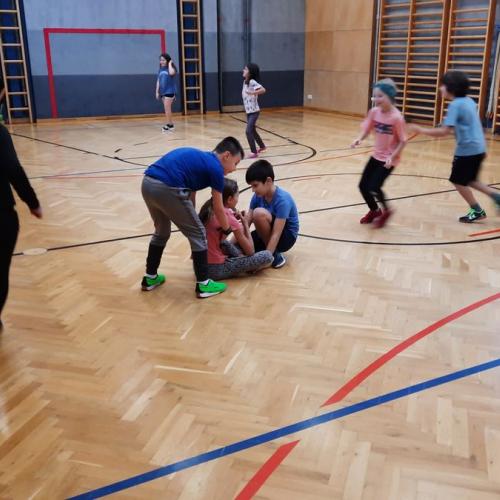 Hopsi Hopper - Sanitäterspiel