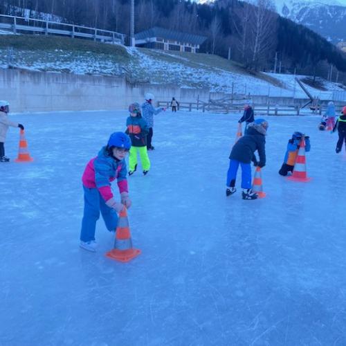 Kinder beim Eislaufen4
