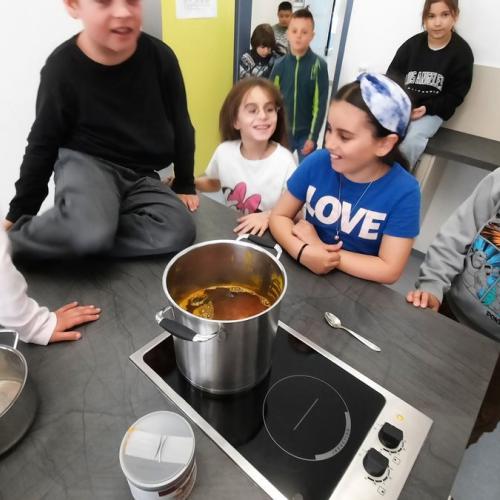 Eier mit Naturfarben färben