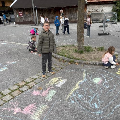 Schulstraße bemalen