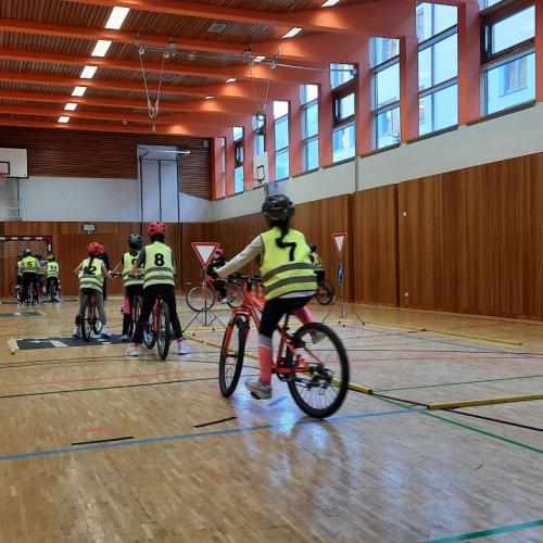 Radfahrübung - Teil zwei