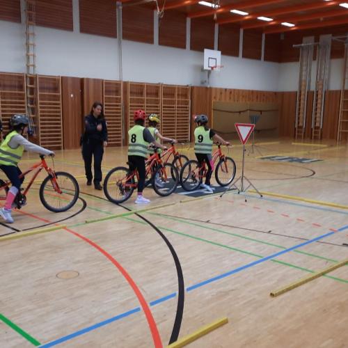 Radfahrübung - Teil zwei