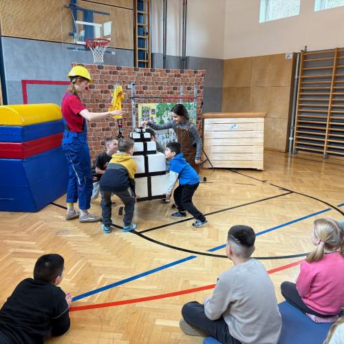 Helfen mit Herz Aufführung der Clowns