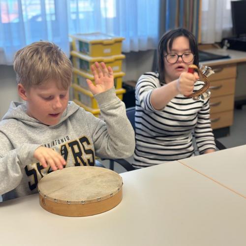 Musik mit der Partnerklasse