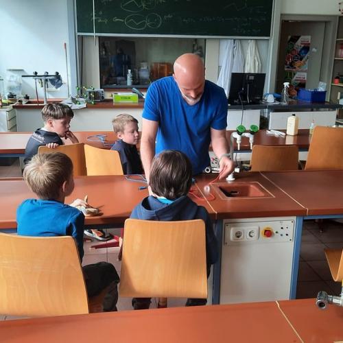 Besuch im MINT-Lab Oberland