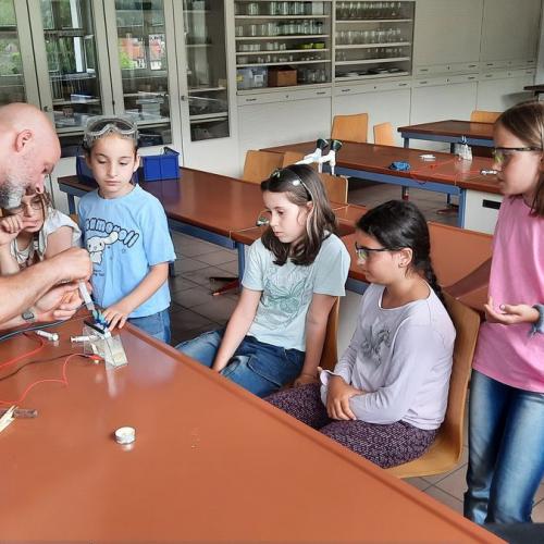 Besuch im MINT-Lab Oberland