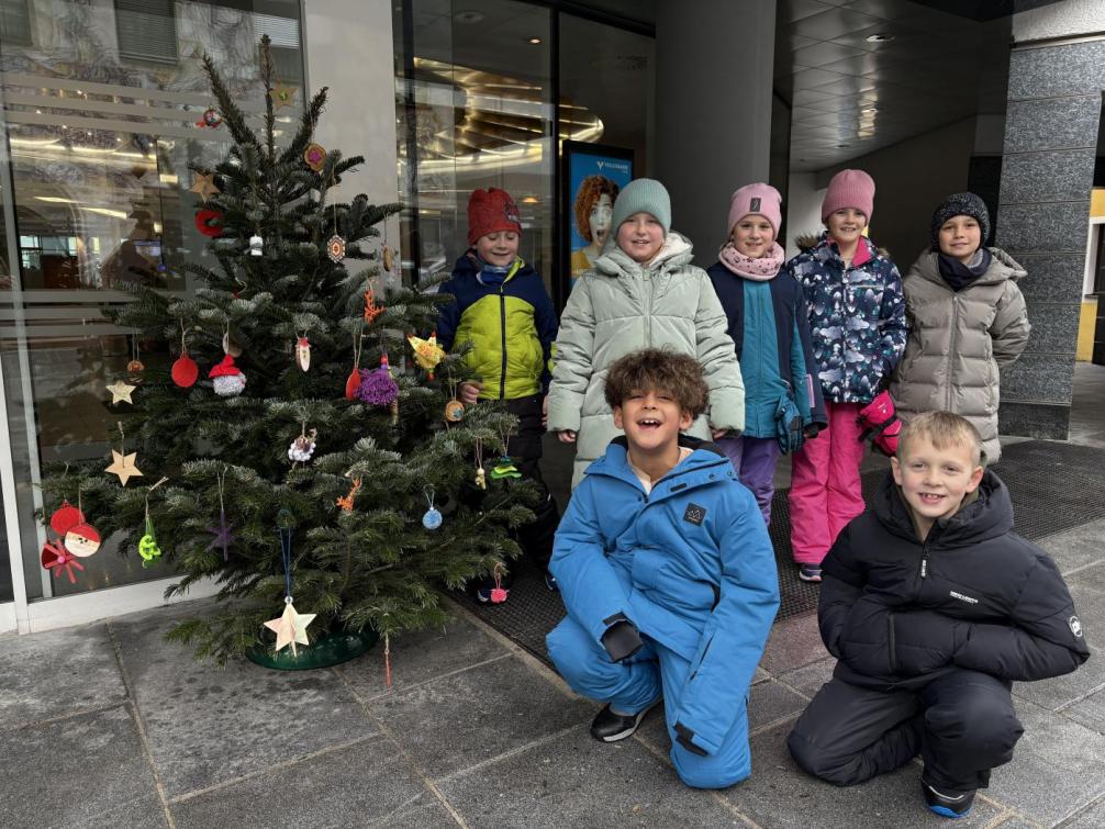 Christbaum schmücken