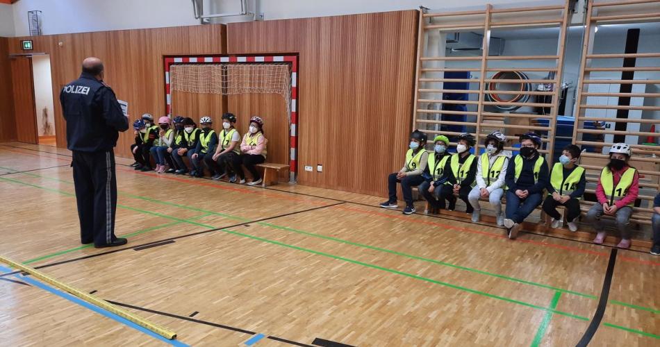 Vorbereitung auf die Radfahrprüfung - erste Übungseinheit